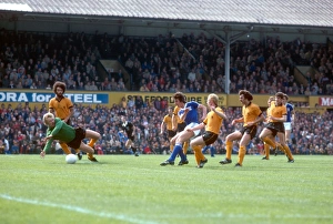 Soccer - Football League Division One - Wolverhampton Wanderers v Ipswich Town Soccer - Football League Division One - Wolverhampton Wanderers v Ipswich Town
