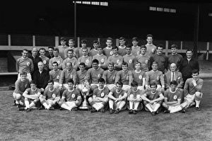 1964 Liverpool Full Squad Team Group - Division One Champions 1964 Liverpool Full Squad Team Group - Division One Champions