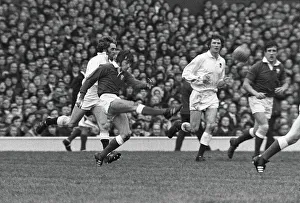 Barry John kicks ahead against England - 1972 Five Nations Barry John kicks ahead against England - 1972 Five Nations