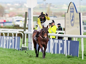 Carl Llewellyn on Earth Summit wins the 1998 Grand National Carl Llewellyn on Earth Summit wins the 1998 Grand National