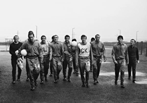 Chelsea players train near Blackpool in 1966 Chelsea players train near Blackpool in 1966