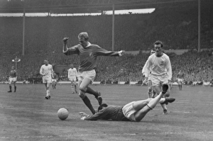 Denis Law evades Gordon Banks during the 1963 FA Cup Final Denis Law evades Gordon Banks during the 1963 FA Cup Final