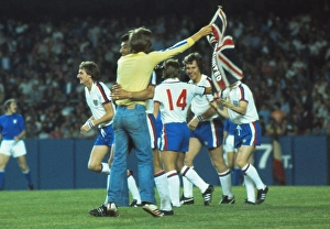 An England fan hugs Dave Clement during the 1976 USA Bicentennial Cup at Yankee Stadium An England fan hugs Dave Clement during the 1976 USA Bicentennial Cup at Yankee Stadium