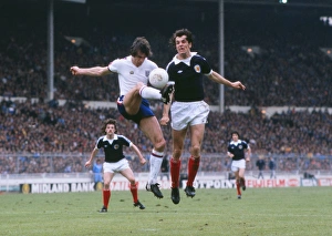 Englands Dave Watson and Scotlands Joe Jordan Englands Dave Watson and Scotlands Joe Jordan