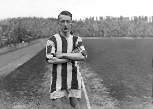 Enos Min Bromage (West Bromwich Albion) 1927 / 28 Season Credit Enos Min Bromage (West Bromwich Albion) 1927 / 28 Season Credit