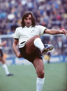 George Best Prints: Fulham v Bristol Rovers Print, 04/09/1976
