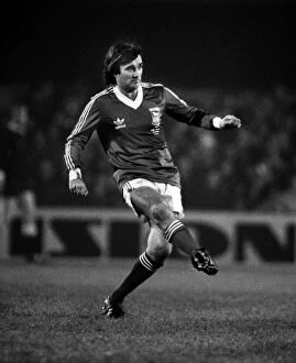 Ipswich Town Collection: George Best plays for Ipswich Town