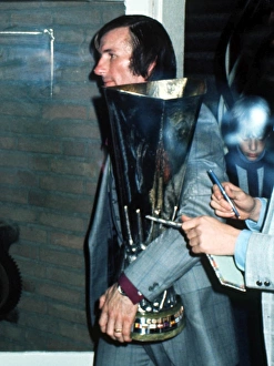 Liverpools Tommy Smith with the UEFA Cup in 1973 Liverpools Tommy Smith with the UEFA Cup in 1973
