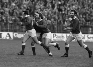 Gareth Edwards a true legend: Print of Phil Bennett kicking winning points against Argentina in 1976