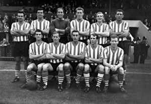 Images Dated 3rd September 2009: Southampton Team Group 1964 / 65