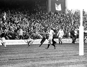 Wales Elgan Rees scores against England - 1980 Five Nations Wales Elgan Rees scores against England - 1980 Five Nations