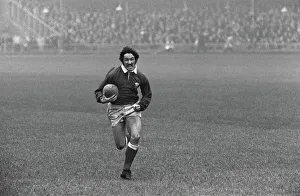 Wales Gerald Davies scores against England - 1971 Five Nations Wales Gerald Davies scores against England - 1971 Five Nations