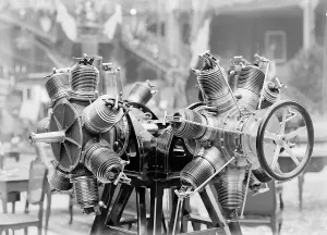 FlightGlobal Historical Images Prints: Engine: Gnome