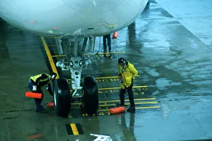 hoare sydney chocks nosewell jal 74 4 ground staff hoare sydney chocks nosewell jal 74 4 ground staff