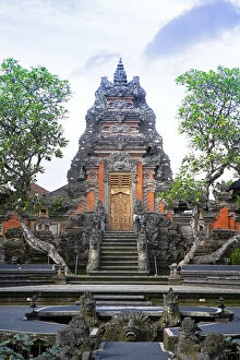 Images Dated 15th July 2016: Asia, Indonesia, Bali, Ubud, Pura Taman Saraswati traditional Balinese Hindu temple