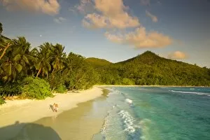Images Dated 17th September 2013: Beach in southern Mahe, Seychelles