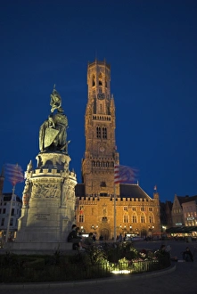 Belfort (Belfry) & Statue of Pieter de Coninck & Jan Breidel Belfort (Belfry) & Statue of Pieter de Coninck & Jan Breidel