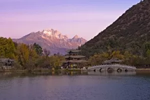 Images Dated 5th February 2006: Black Dragon Pool Park and Yulong Xueshan Mountain