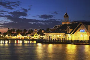 The Boardwalk entertainment complex at dusk, Summerstrand, Port Elizabeth, Eastern Cape The Boardwalk entertainment complex at dusk, Summerstrand, Port Elizabeth, Eastern Cape