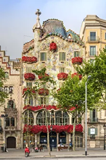Casa Batllo adorned with roses to celebrate La Diada de Sant Jordi or Saint George's Casa Batllo adorned with roses to celebrate La Diada de Sant Jordi or Saint George's