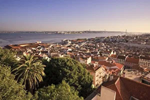 Castelo de Sao Jorge Ramparts, Lisbon, Portugal Castelo de Sao Jorge Ramparts, Lisbon, Portugal
