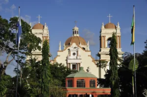 Catedral San Pedro Sula at Parque Central, San Pedro Sula, Honduras, Central America Catedral San Pedro Sula at Parque Central, San Pedro Sula, Honduras, Central America