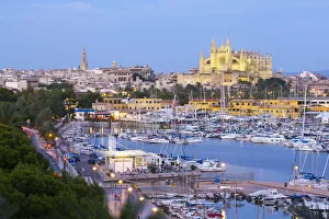 Cathedral La Seu and harbour, Palma de Mallorca, Mallorca, Balearic Islands, Spain Cathedral La Seu and harbour, Palma de Mallorca, Mallorca, Balearic Islands, Spain