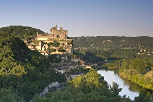 Chateau at Beynac-et-Cazenac & Dordogne River Chateau at Beynac-et-Cazenac & Dordogne River