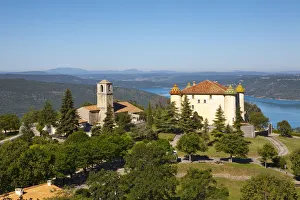 Chateau & Lac de Ste-Croix, Aiguines, Gorges du Verdon, Provence-Alpes-Cote d'Azur Chateau & Lac de Ste-Croix, Aiguines, Gorges du Verdon, Provence-Alpes-Cote d'Azur