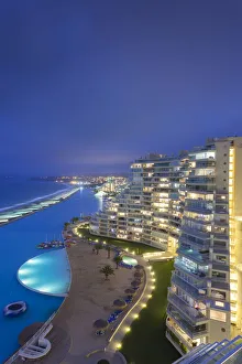 Chile, Algarrobo, San Alfonso del Mar, Worlds largest man-made pool, elevated view Chile, Algarrobo, San Alfonso del Mar, Worlds largest man-made pool, elevated view