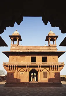 Diwam-i-Khas (Hall of Private Audience), Fatehpur Sikri (UNESCO World Heritage Site) Diwam-i-Khas (Hall of Private Audience), Fatehpur Sikri (UNESCO World Heritage Site)
