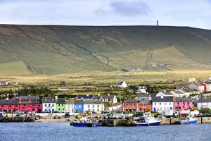 Images Dated 10th October 2017: Europe, Portmagee fishermen village along Ring of Kerry