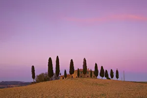 Farmhouse at Dusk, Val d Orcia, Tuscany, Italy Farmhouse at Dusk, Val d Orcia, Tuscany, Italy
