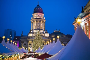 Germany, Berlin, Mitte, Gendarmenmarkt, Christmas market, elevated view with Deutscher Germany, Berlin, Mitte, Gendarmenmarkt, Christmas market, elevated view with Deutscher