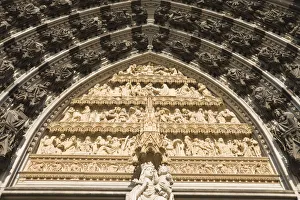 Germany, Rhineland-Westphalia, Cologne, Cologne Cathedral, Kolner Dom, front entrance Germany, Rhineland-Westphalia, Cologne, Cologne Cathedral, Kolner Dom, front entrance
