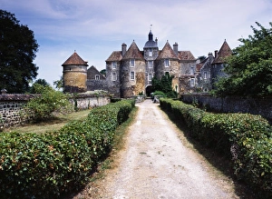 Gravelled driveway to Chateau de Ratilly, Burgundy Gravelled driveway to Chateau de Ratilly, Burgundy