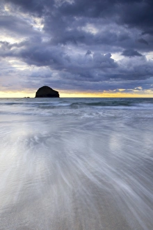 Gull Rock at sunset, Trebarwith Strand, Cornwall, UK Gull Rock at sunset, Trebarwith Strand, Cornwall, UK