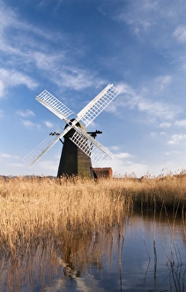 Herringfleet Drainage Mill, Suffolk, UK Herringfleet Drainage Mill, Suffolk, UK