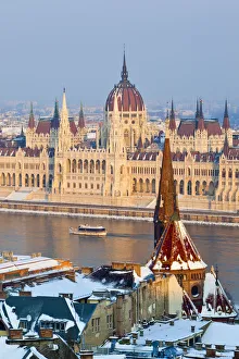Hungarian Parliament Building and the River Danube, Budapest, Hungary Hungarian Parliament Building and the River Danube, Budapest, Hungary