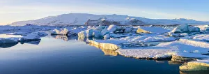 Icebergs, Jokulsarlon Glacier Lake, South Iceland Icebergs, Jokulsarlon Glacier Lake, South Iceland