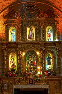 Iglesia de San Francisco, Interior Nave, Religious Statues, 18th Century, La Paz, Bolivia Iglesia de San Francisco, Interior Nave, Religious Statues, 18th Century, La Paz, Bolivia
