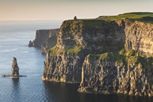 Ireland, County Clare, Cliffs of Moher, 200 meter high cliffs, dusk Ireland, County Clare, Cliffs of Moher, 200 meter high cliffs, dusk