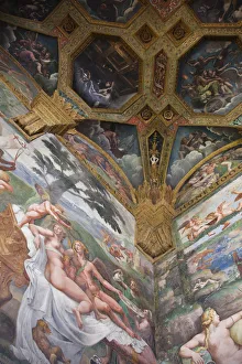 Italy, Lombardy, Mantua, Palazzo Te, Sala di Psiche, Room of Psyche Italy, Lombardy, Mantua, Palazzo Te, Sala di Psiche, Room of Psyche