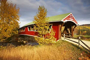 Jackson Covered Bridge in Autumn, New Hampshire, USA Jackson Covered Bridge in Autumn, New Hampshire, USA