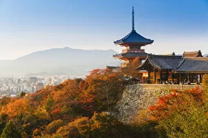 Images Dated 21st November 2006: Japan, Honshu, Kansai region, Kiyomizu-Dera, this ancient temple was first built in 798