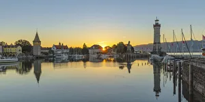 Lindau harbour with Mangturm Tower and Lighthouse at Sunrise, Bodensee, Bayern, Schwaben Lindau harbour with Mangturm Tower and Lighthouse at Sunrise, Bodensee, Bayern, Schwaben