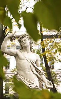 A marble statue, Summer Garden (Letniy sad), Saint Petersburg, Russia A marble statue, Summer Garden (Letniy sad), Saint Petersburg, Russia