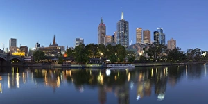 Melbourne Skyline Print along Yarra River at Dusk