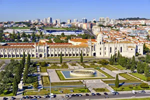 Mosteiro dos Jeronimos, Praca do Imperio. A UNESCO World Heritage Site. Lisbon, Portugal Mosteiro dos Jeronimos, Praca do Imperio. A UNESCO World Heritage Site. Lisbon, Portugal