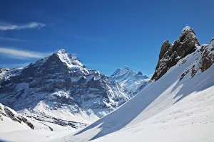 Mountain peaks above Grindelwald, Jungfrau region, Bernese Oberland, Swiss Alps Mountain peaks above Grindelwald, Jungfrau region, Bernese Oberland, Swiss Alps